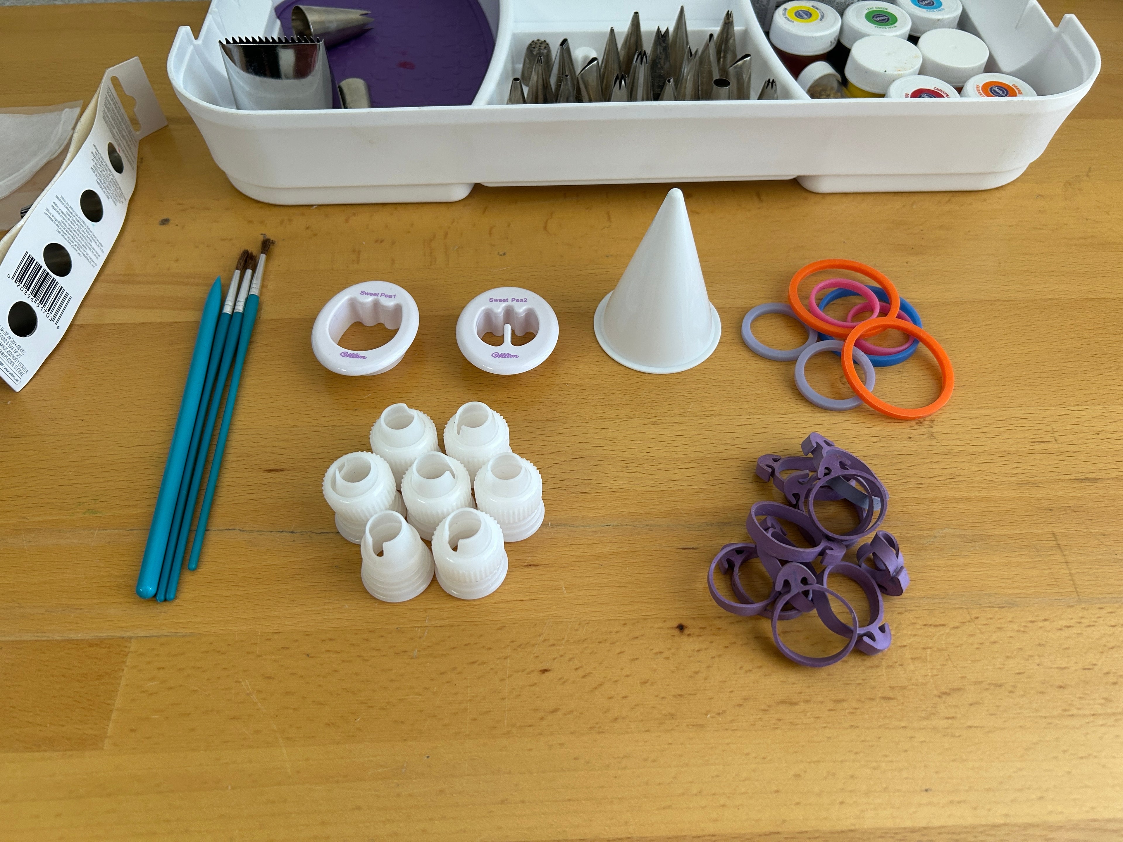Wilton Cake Decorating Kit